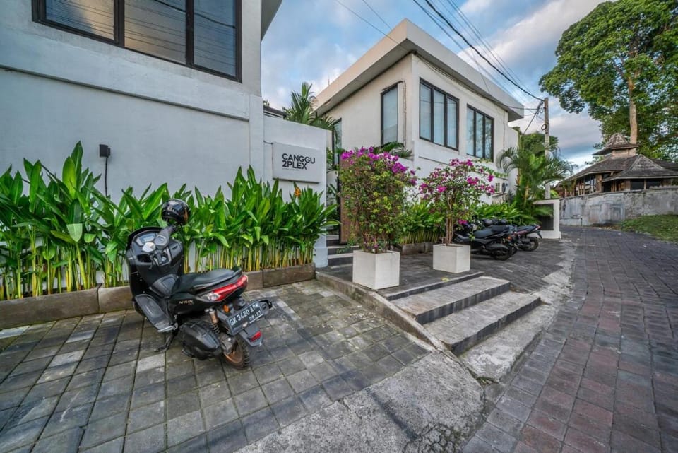 Canggu 2Plex no 8 Villa in North Kuta