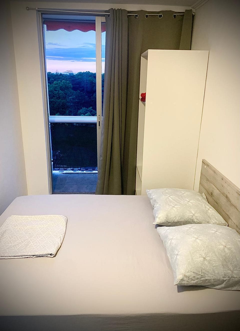 15D Vinatier Grange Blanche Bron Essarts Apartment in Lyon