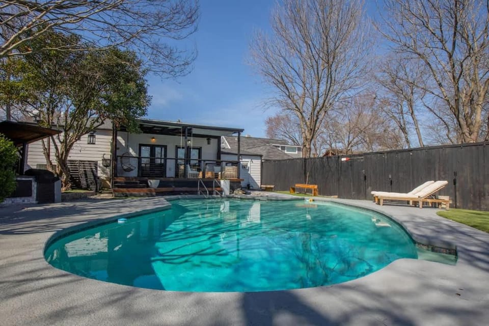 Patio, Day, Pool view, Swimming pool, sunbed