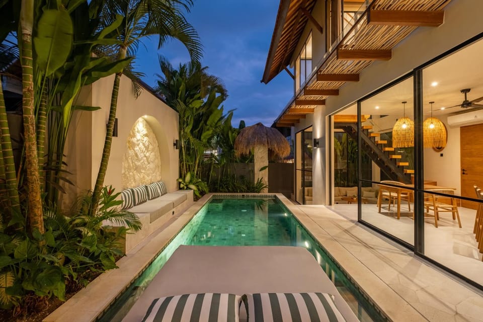 Property building, Swimming pool