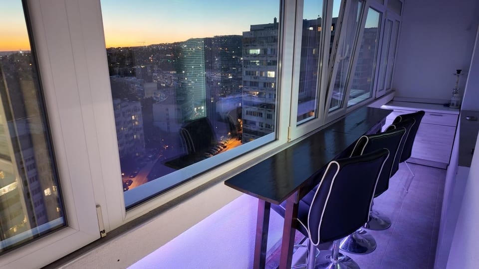 View (from property/room), Balcony/Terrace, Seating area