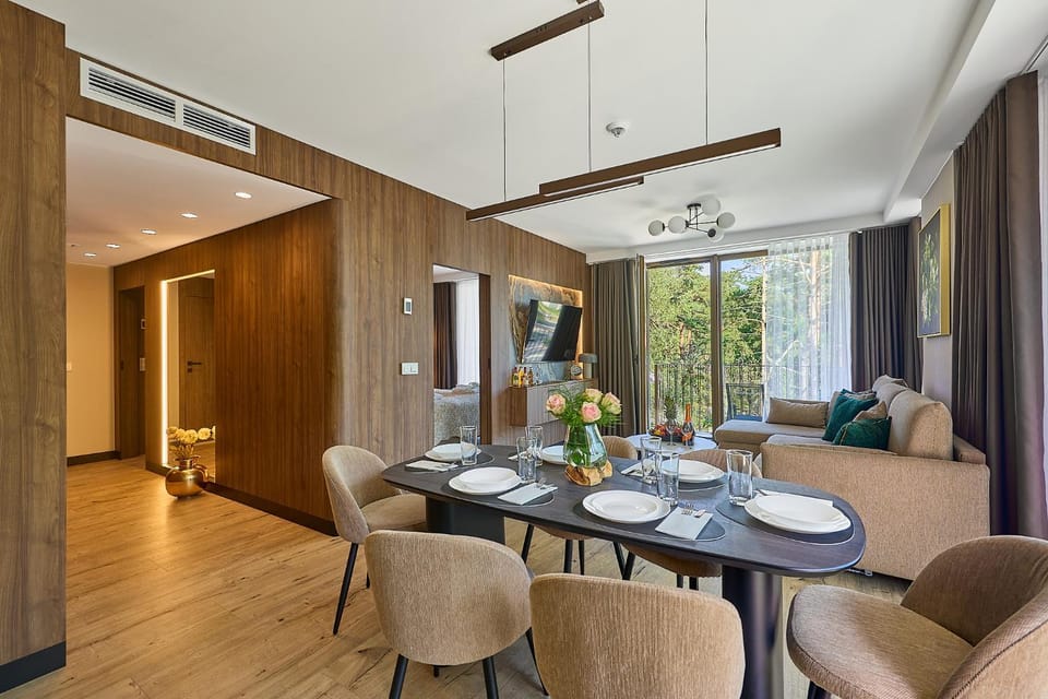 Living room, Seating area, Dining area