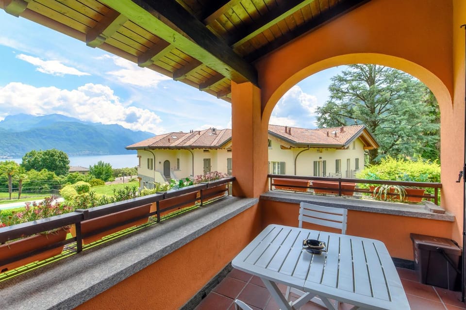 Poggio Fiorito Apartment by Quokka 360 - Lake View Classic Apartment in Menaggio Apartment in Menaggio