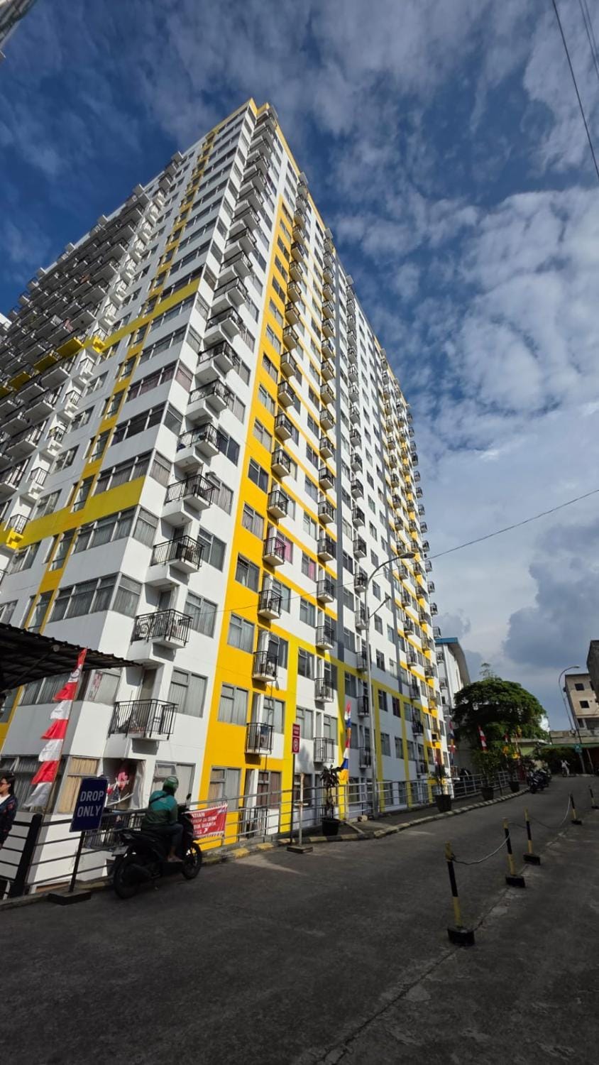 Property building, Neighbourhood, Street view, Location