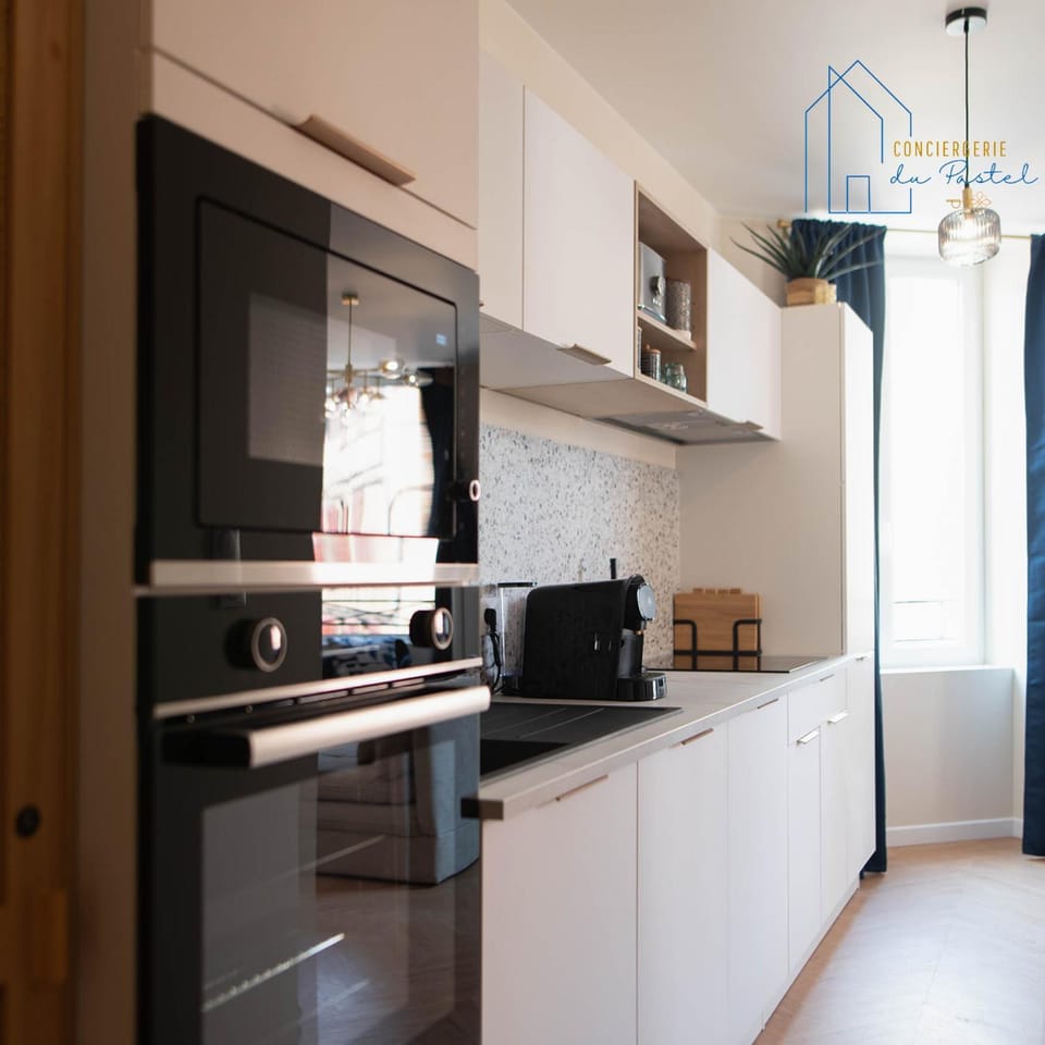Kitchen or kitchenette, Decorative detail, dishwasher, microwave, stove, toaster