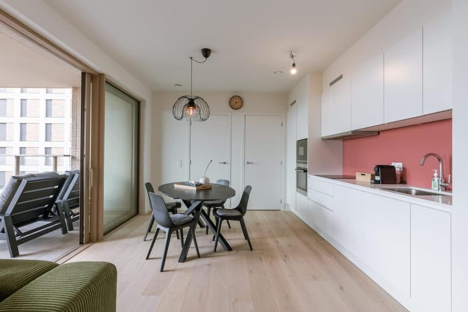 Bright & Cozy Stay Near Oostende Beach Apartment in Ostend