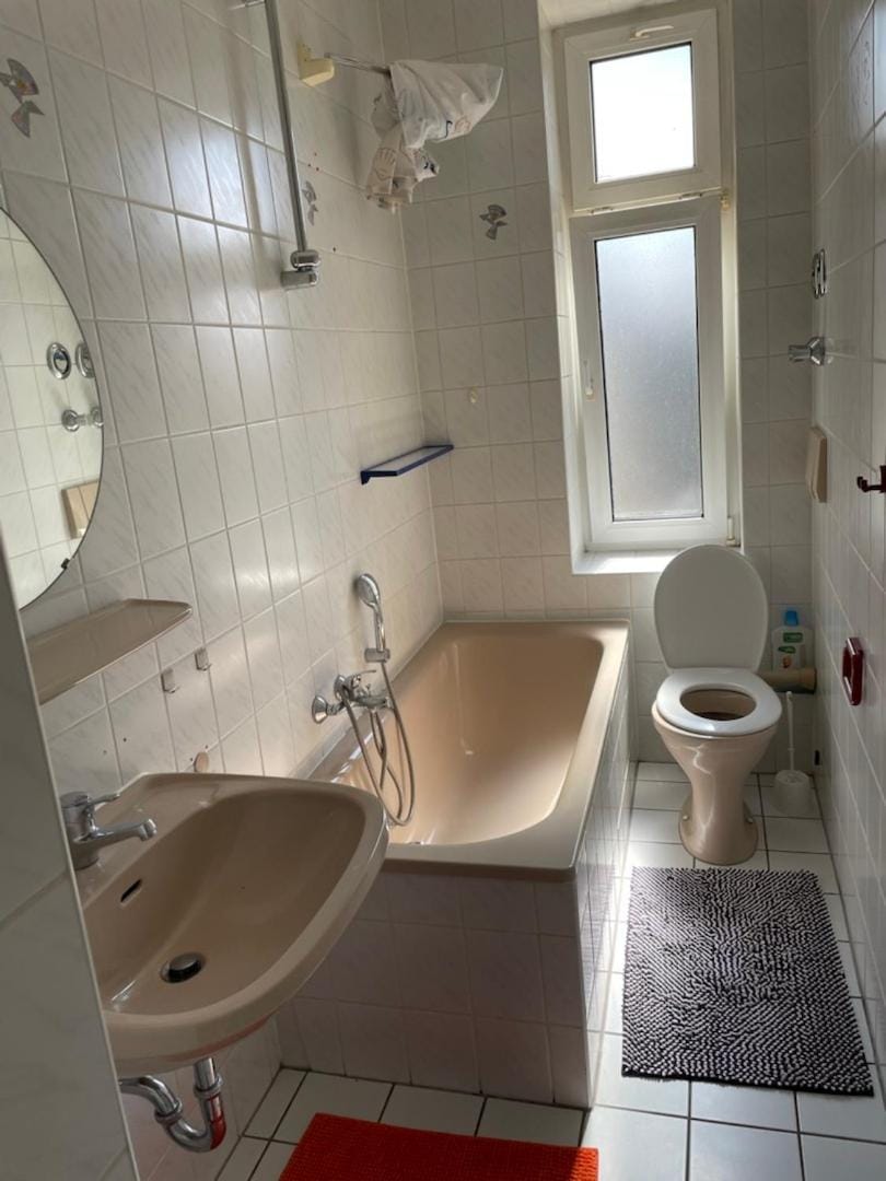 Toilet, Bathroom, Bath