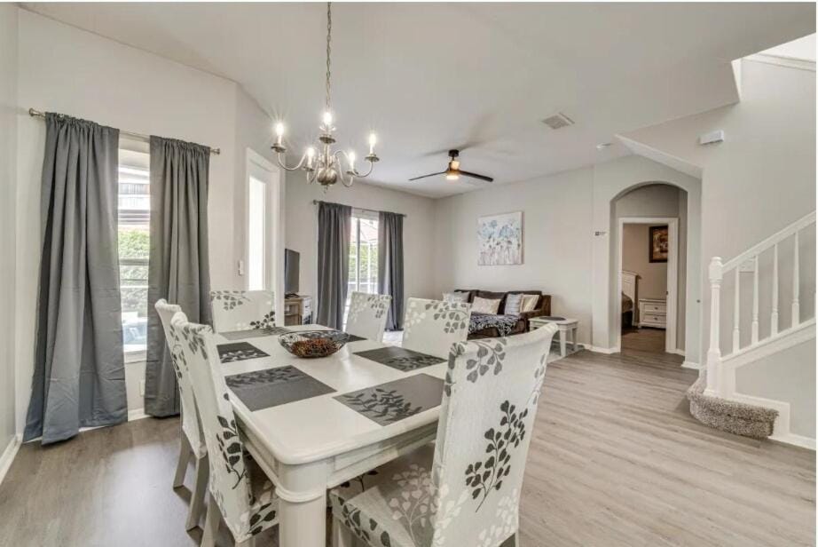 Living room, Dining area