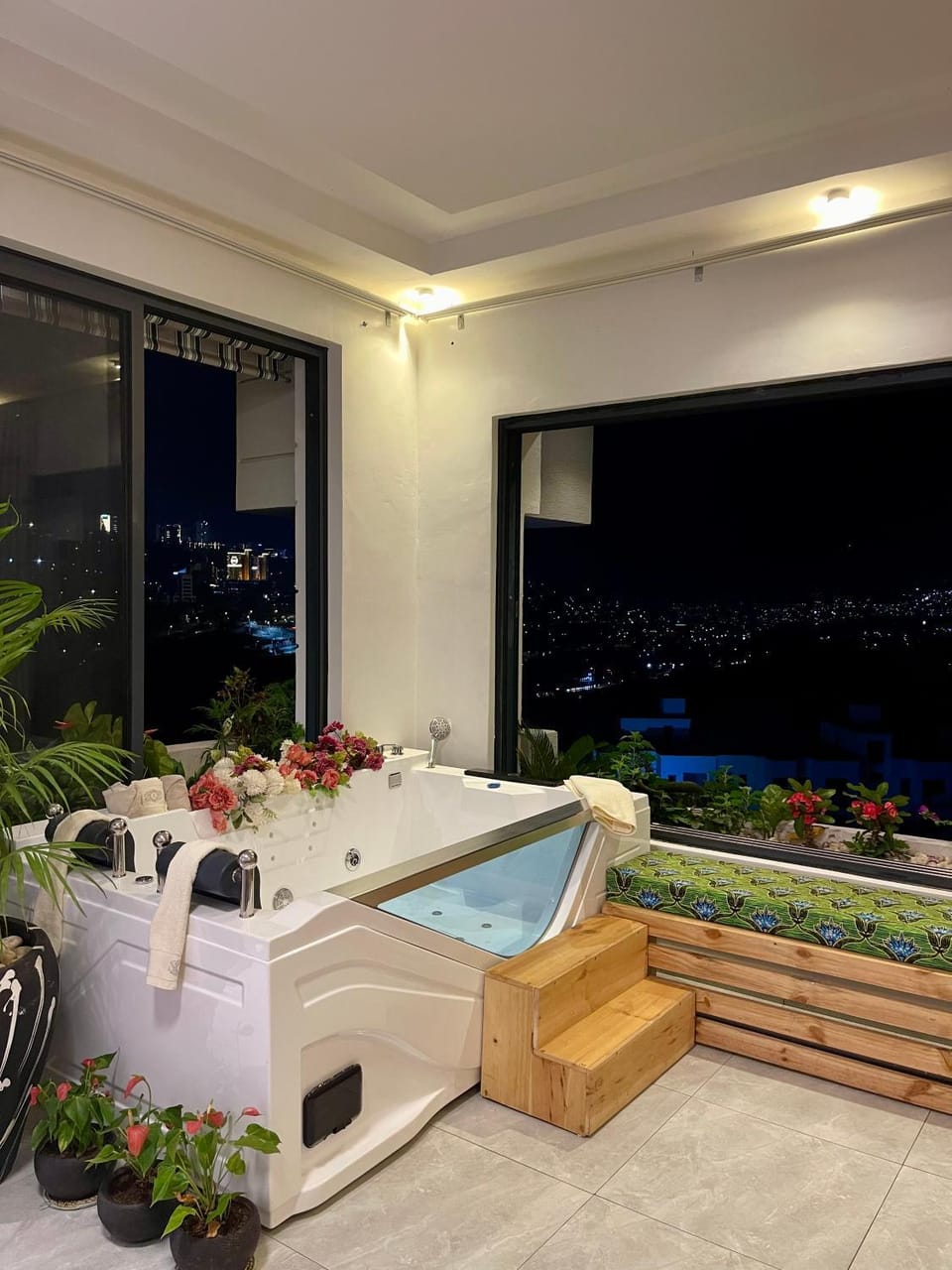 Hot Tub, Hot Tub