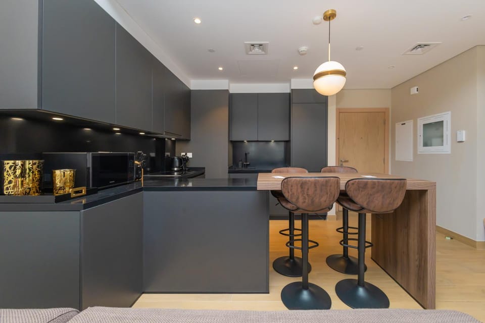 Kitchen or kitchenette, Dining area, stove, toaster