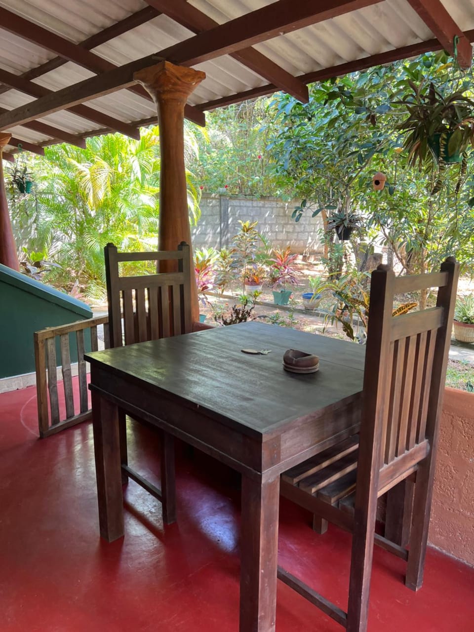Seating area, Dining area