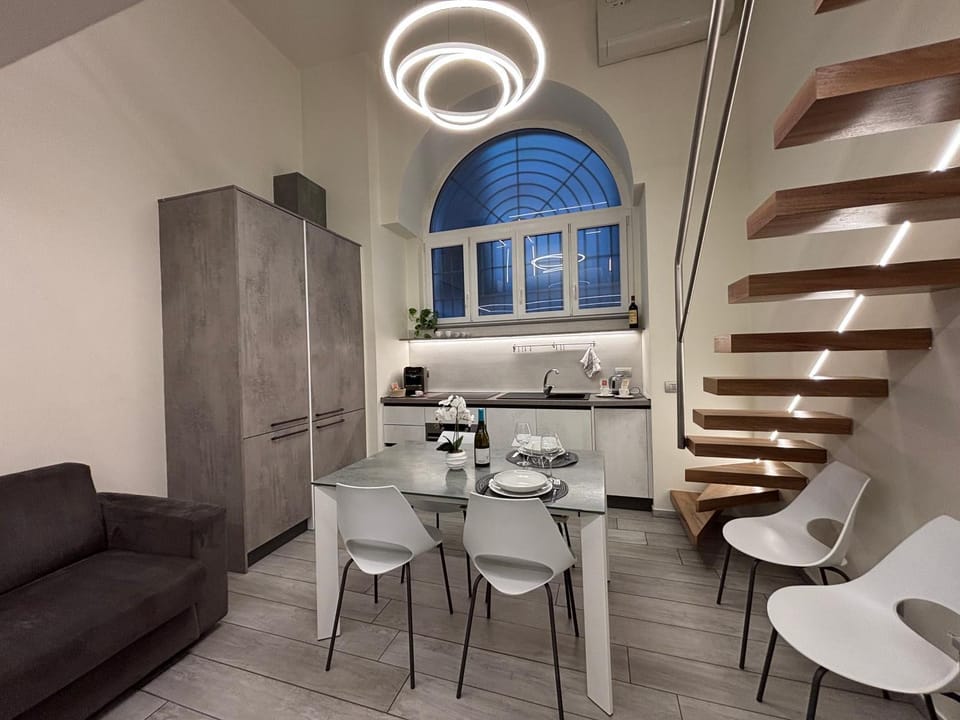 Kitchen or kitchenette, Seating area, Dining area, air conditioner