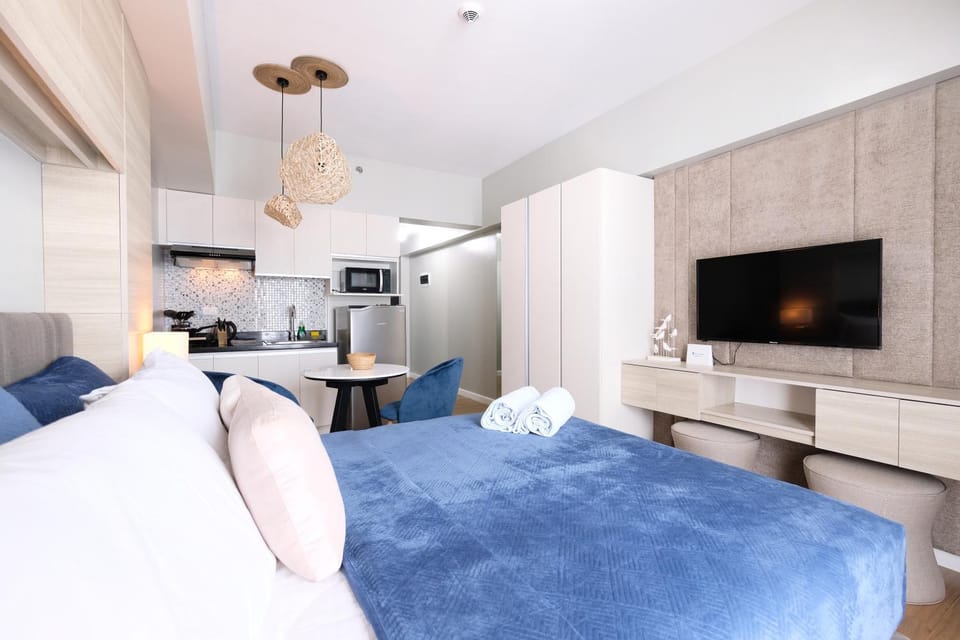 spacious studio with internet and Netflix Apartment hotel in Lapu-Lapu City