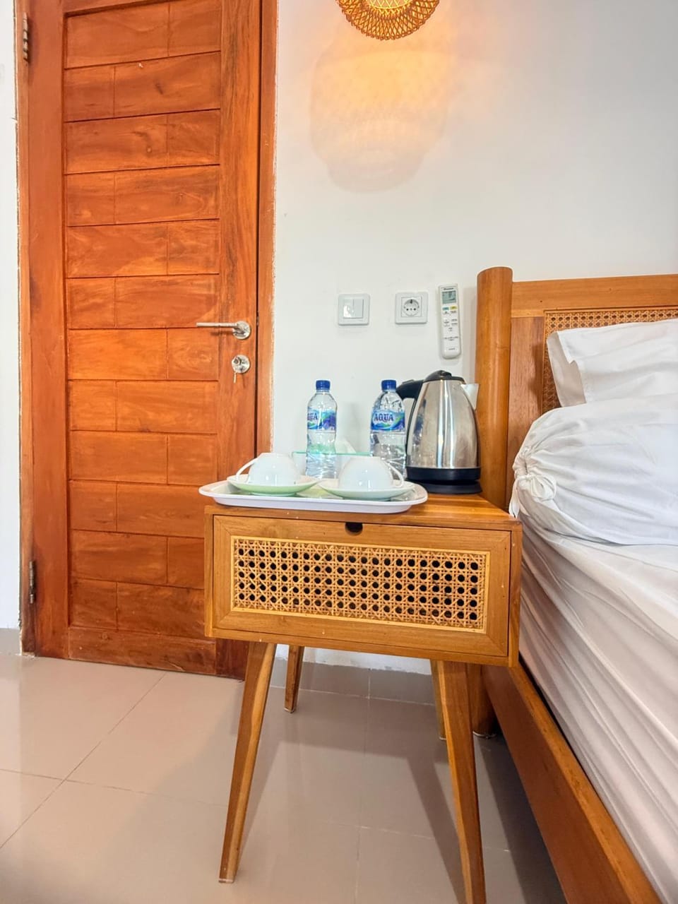 Bed, Coffee/tea facilities, Photo of the whole room, Bedroom