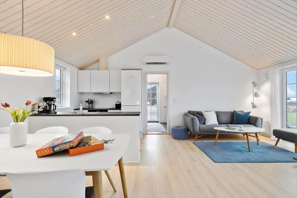 6809-Allinge-Aeblebakken-2 House in Bornholm