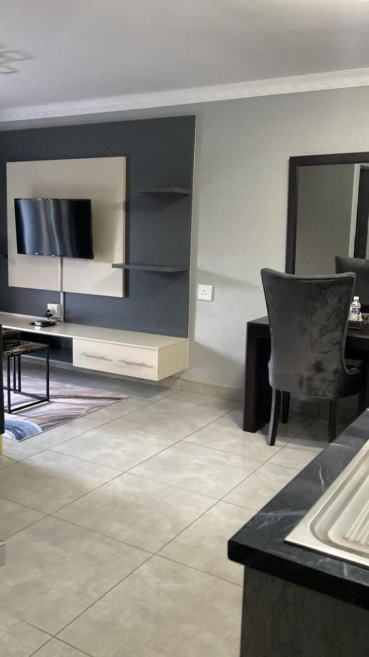 Nyakhosi Luxury Guesthouse Bed and Breakfast in South Africa