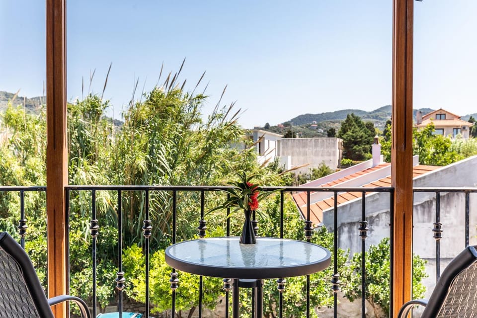 Balcony/Terrace, Garden view, Mountain view