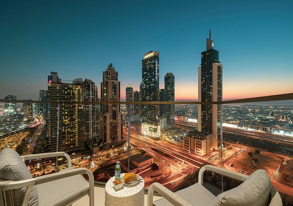 Nearby landmark, Night, View (from property/room), Balcony/Terrace, City view, Sea view, Sea view, Location, Sunset