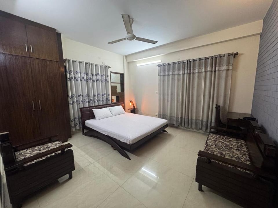 Bed, Photo of the whole room, Bedroom, wardrobe