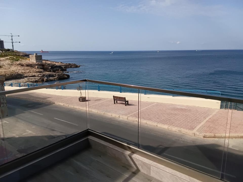 Torri seafront apartments Apartment in Malta