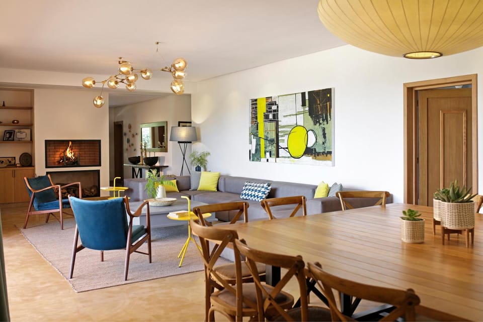 Library, Living room, Lounge or bar, Seating area, Dining area