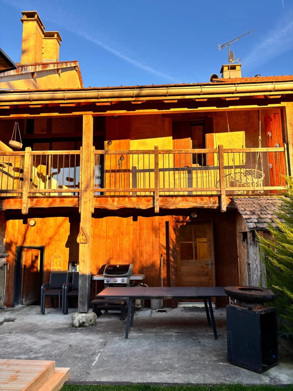 Gîte Les Plaisirs du Lac avec spa & sauna House in Jura