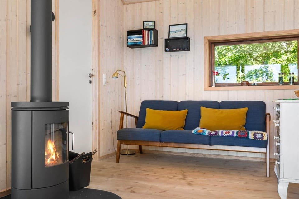 4702-Aakirkeby-Sondre-Landevej-86 House in Bornholm