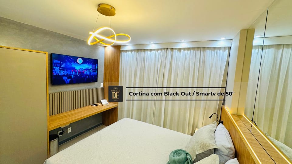 Bed, TV and multimedia, Bedroom