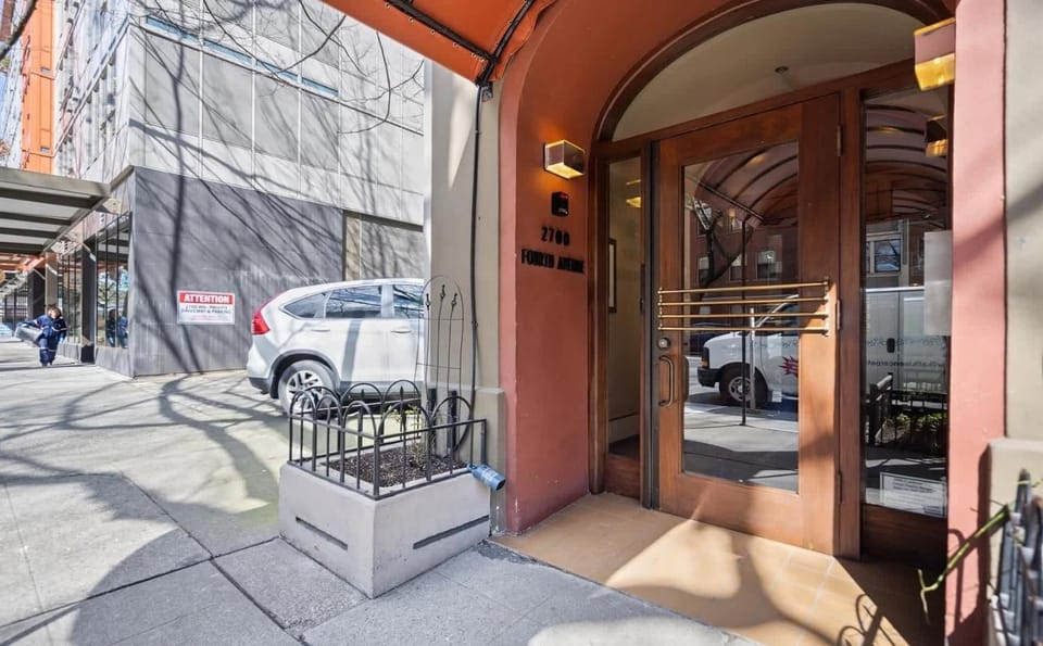 Secure updated apartment in Belltown Apartment in Belltown