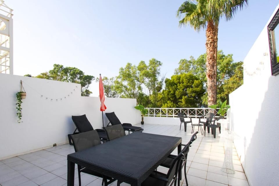 Wake up by the sea in your cozy Denia corner Apartment in Marina Alta