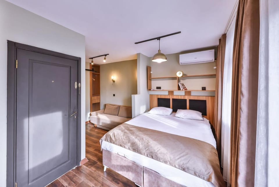 Bed, Photo of the whole room, Bedroom, wardrobe