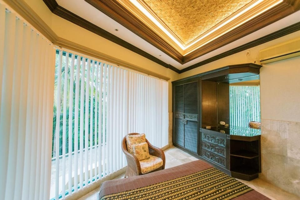Sunrise House - a Tranquil Tropical Retreat Villa in Central Visayas