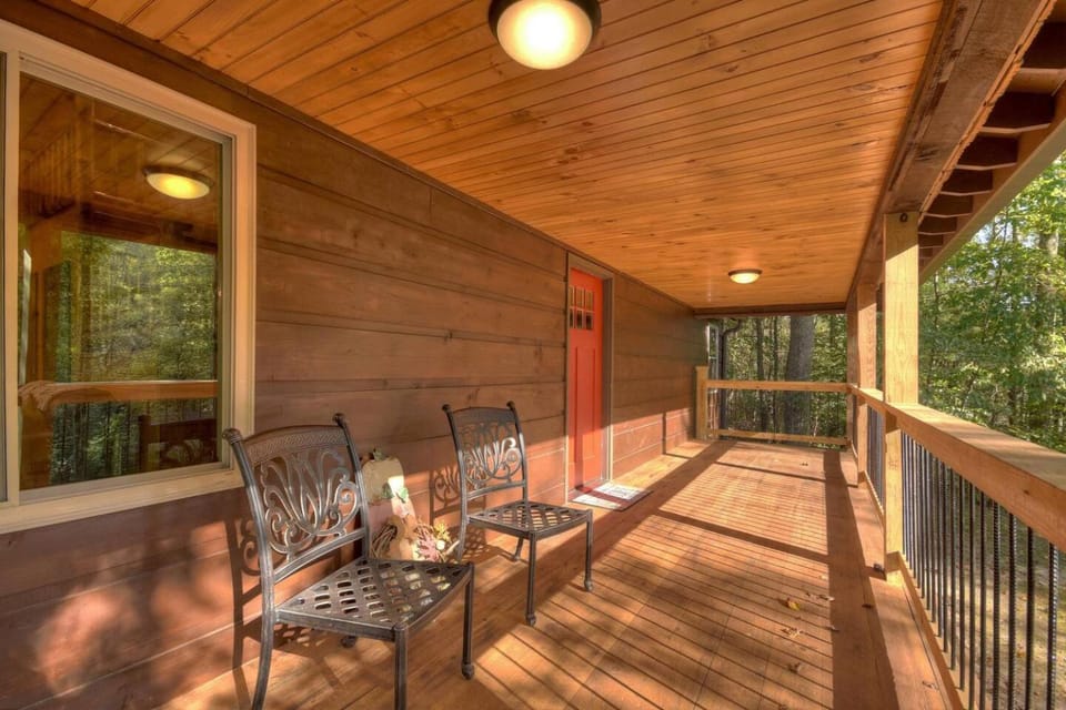 Patio, Day, View (from property/room), Balcony/Terrace, Living room, Seating area