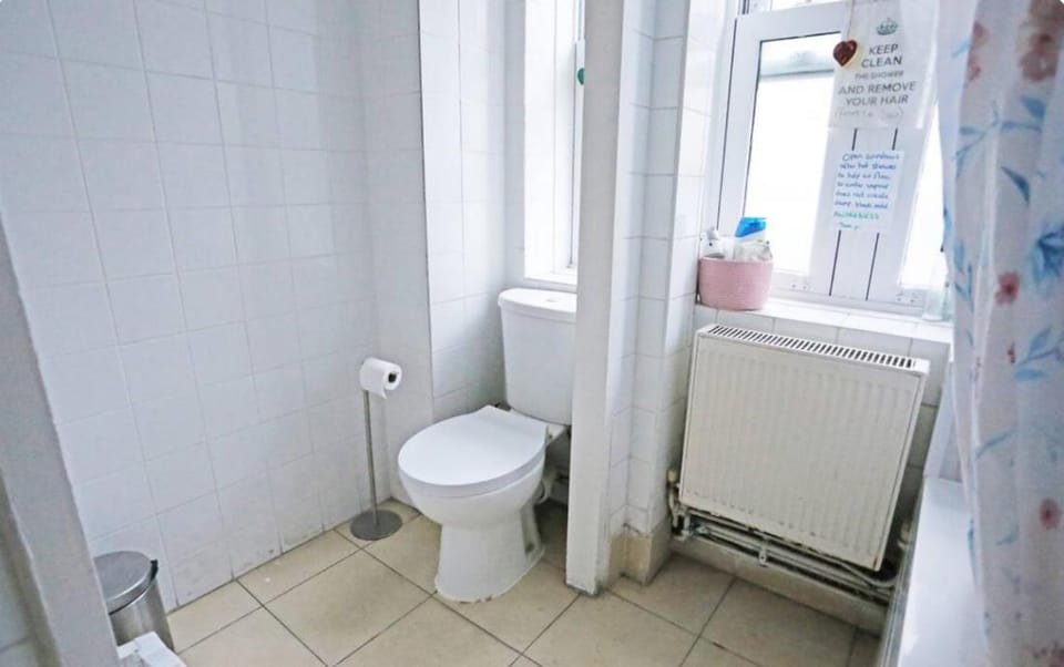 Room Available in Bethnal Green Vacation rental in London Borough of Hackney