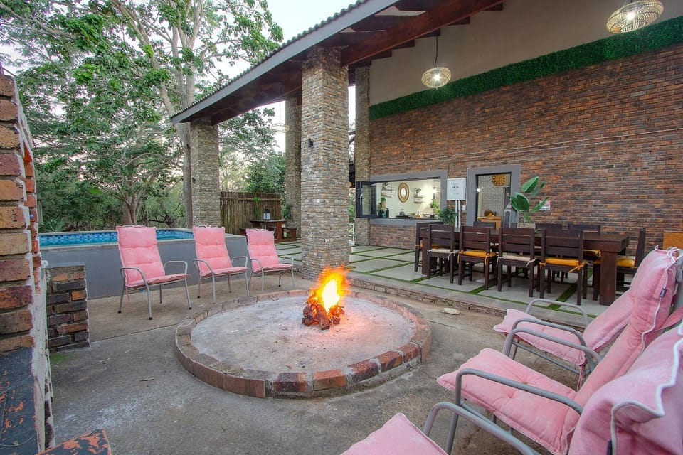 Patio, BBQ facilities, Seating area