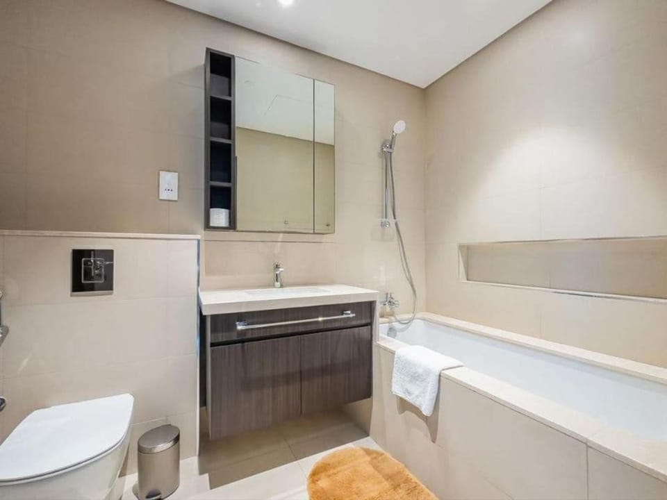 Toilet, Bathroom, towels