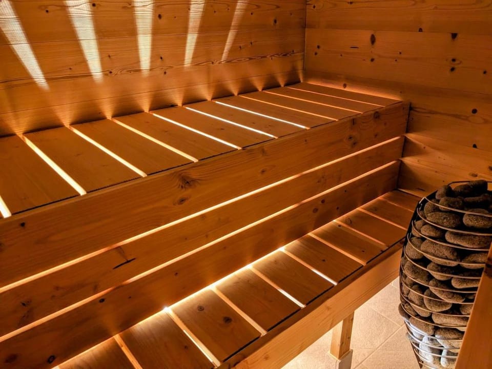 Entre-Nous-Deux Sauna & Spa House in Auvergne-Rhône-Alpes