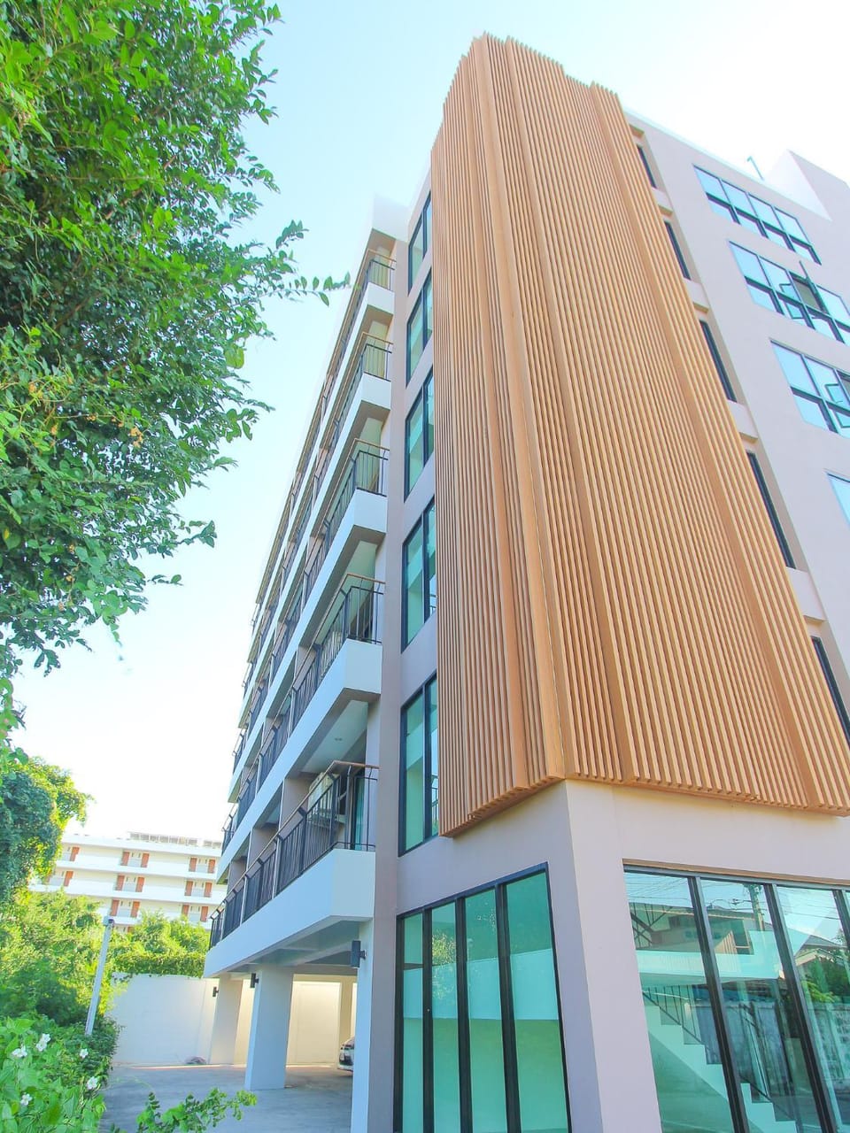 Property building, Day