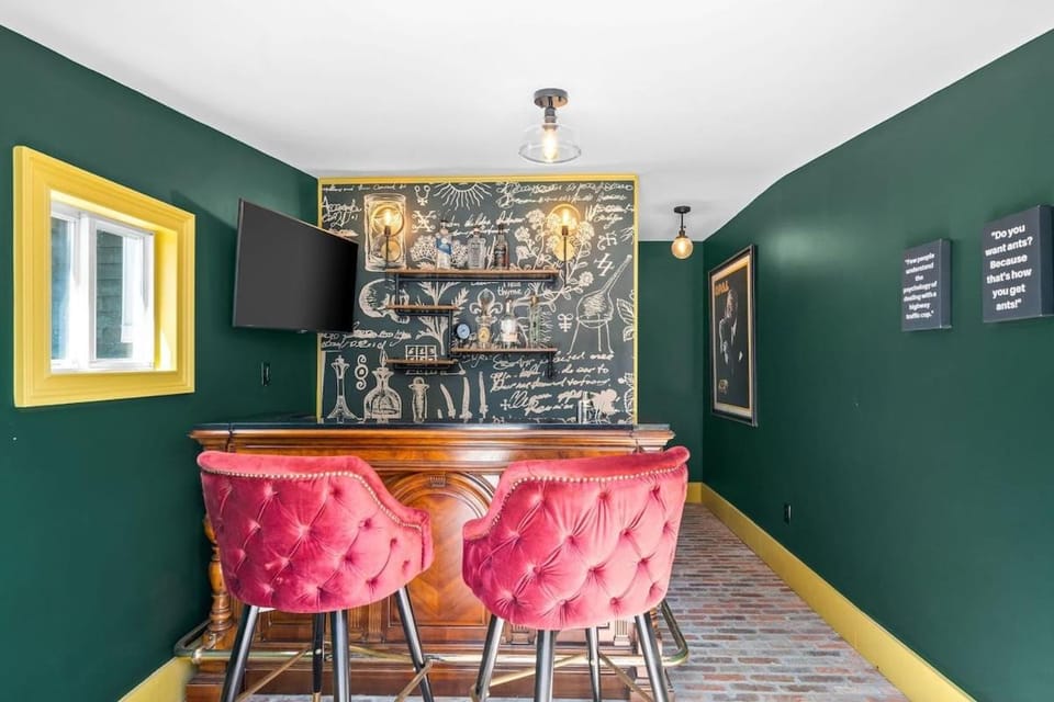 Lounge or bar, Seating area, minibar