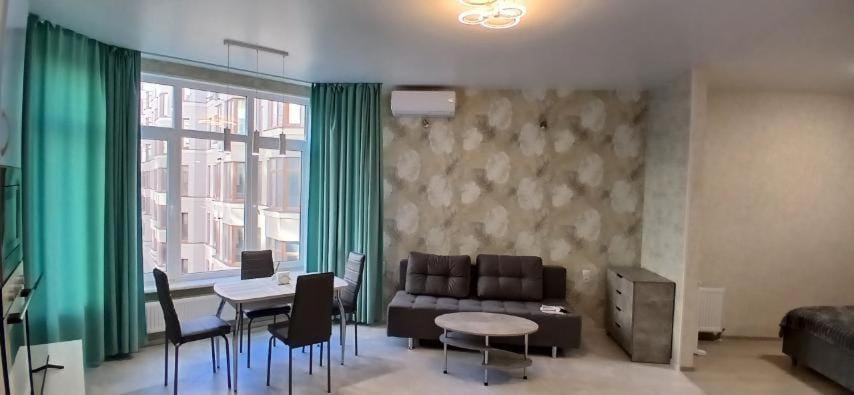 Затишна сучасна квартира Apartment in Odessa