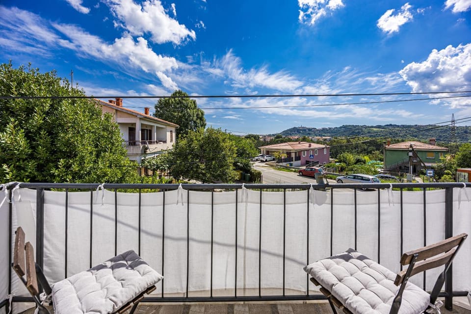 View (from property/room), Balcony/Terrace