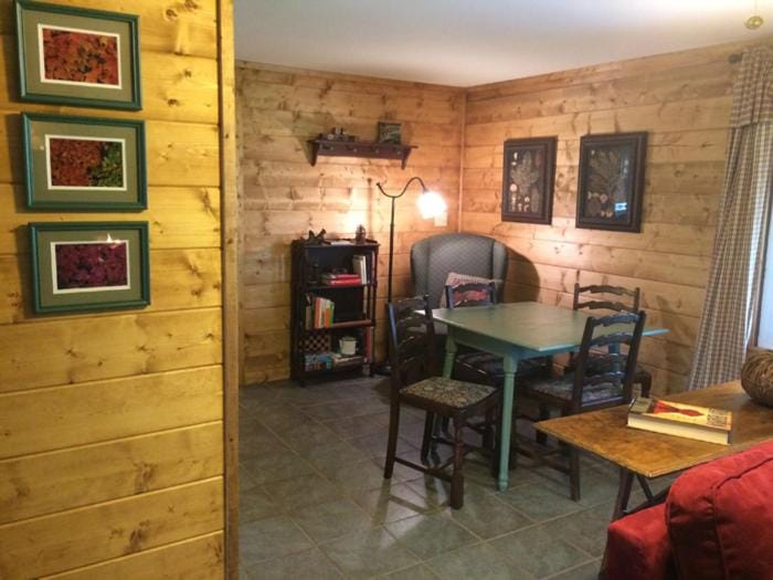 The Lodge House Nature lodge in Upper Hominy