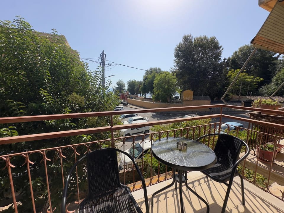 Natural landscape, Balcony/Terrace, Sea view