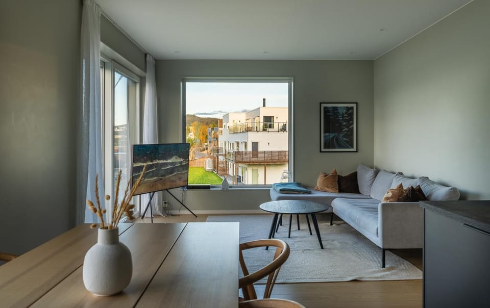 TV and multimedia, View (from property/room), Balcony/Terrace, Living room, Seating area