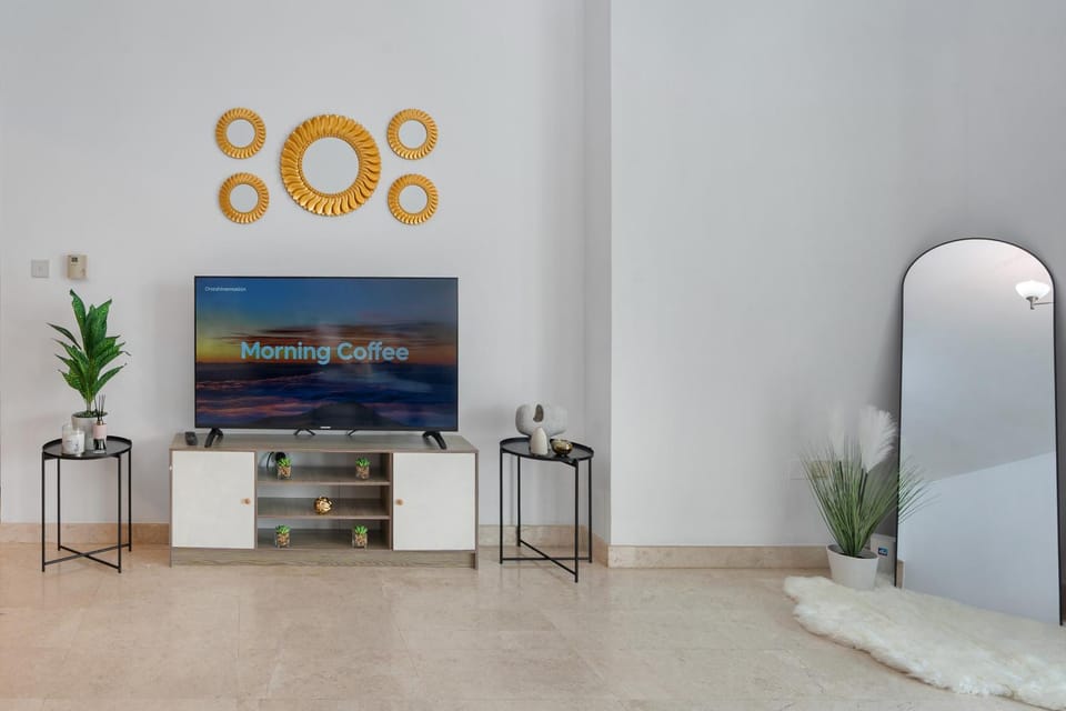 Communal lounge/ TV room, TV and multimedia, Evening entertainment