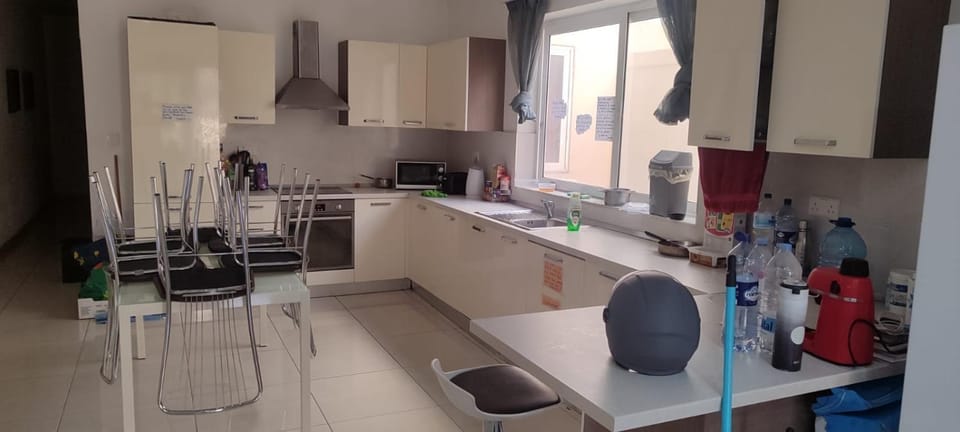 Girls Only Shared Room Gzira #2 Hostel in Sliema