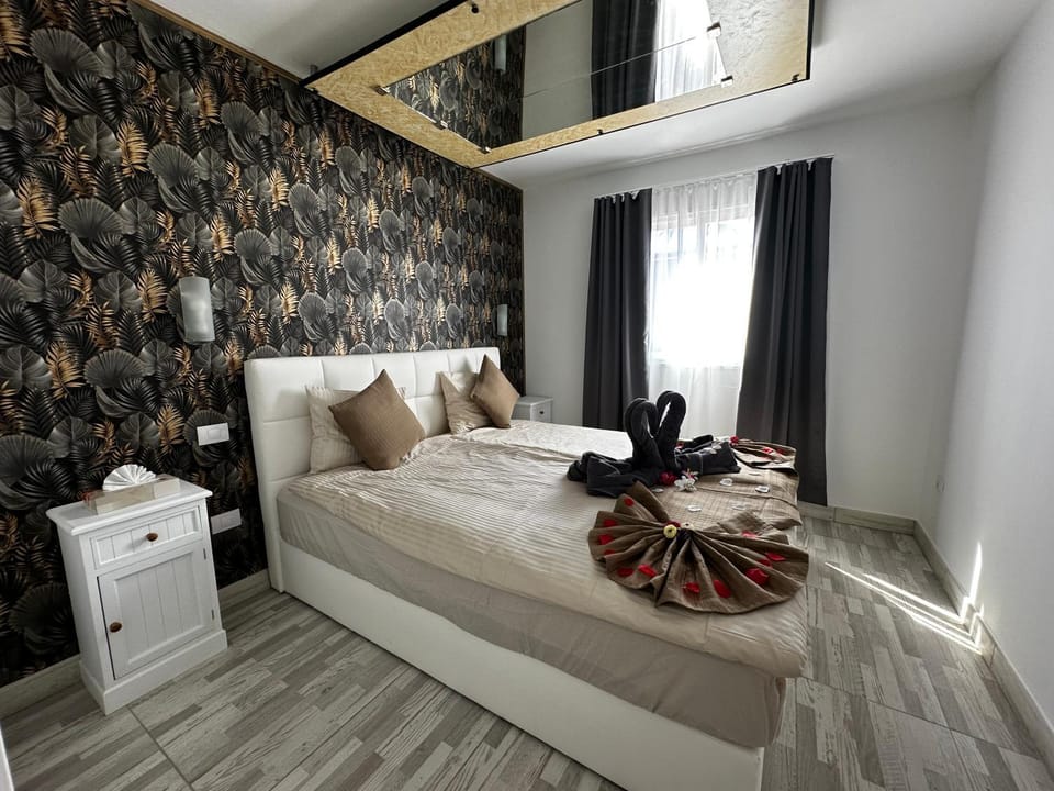 Paradise Resort - FKK Swinger & Nudist Couples Only Love hotel in Maspalomas