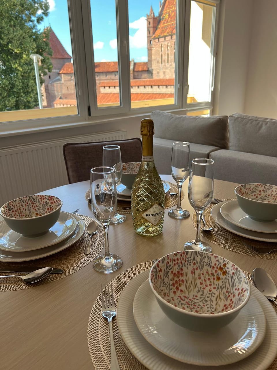 Living room, Dining area