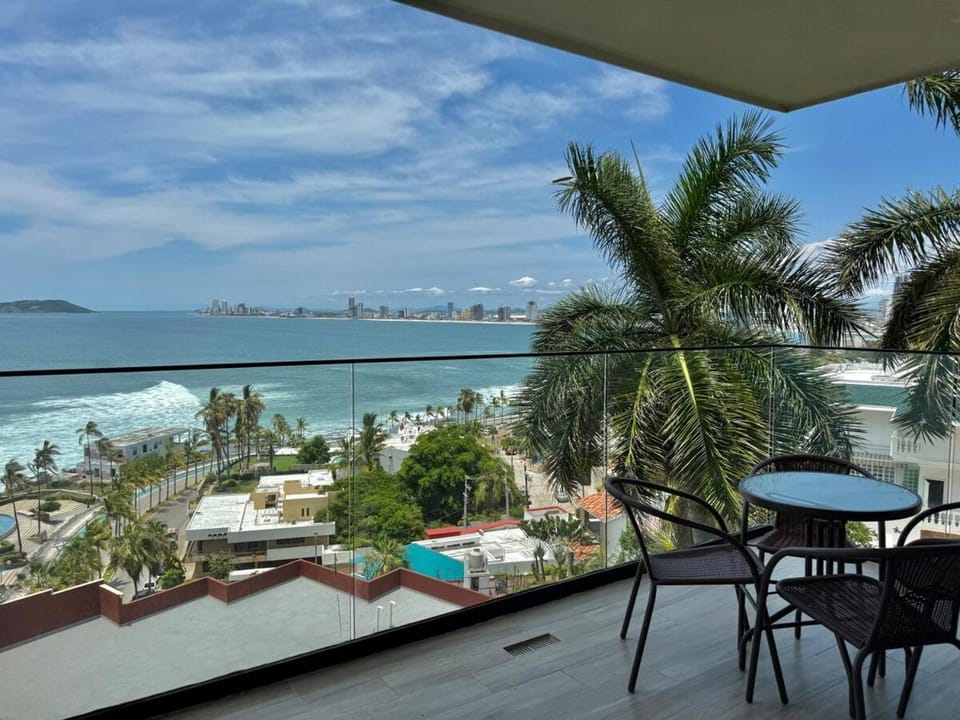 Getaway with Incredible Sea View Apartment in Mazatlan