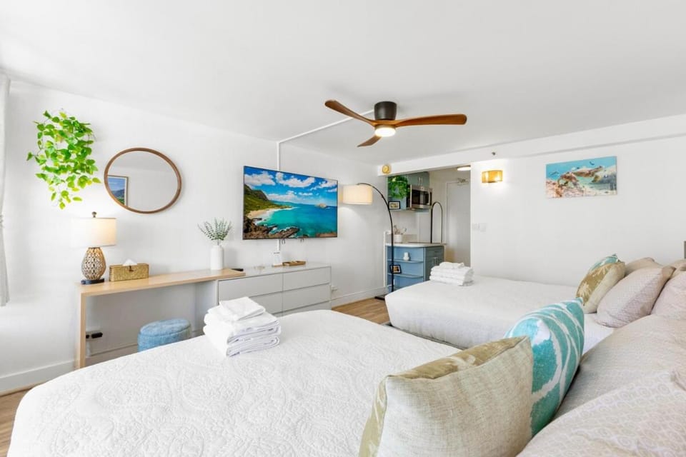 NEW Studio with 2 Queen Beds in Waikiki Apartment in Honolulu
